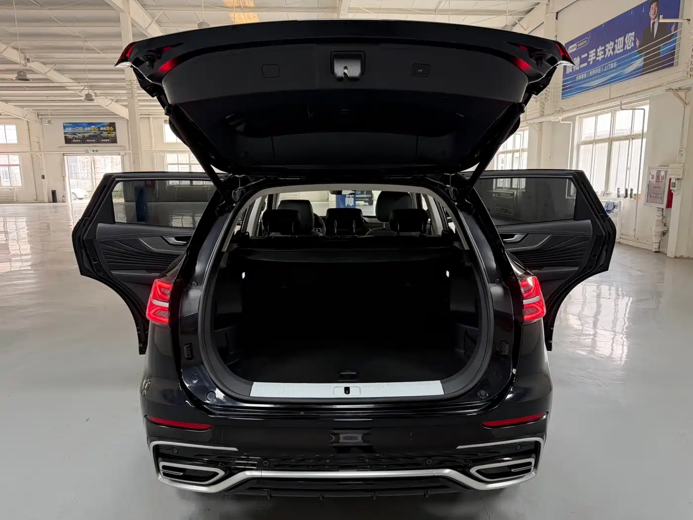Hongqi HS5 2023 2.0T Flag Enjoy Pro Edition фото 16