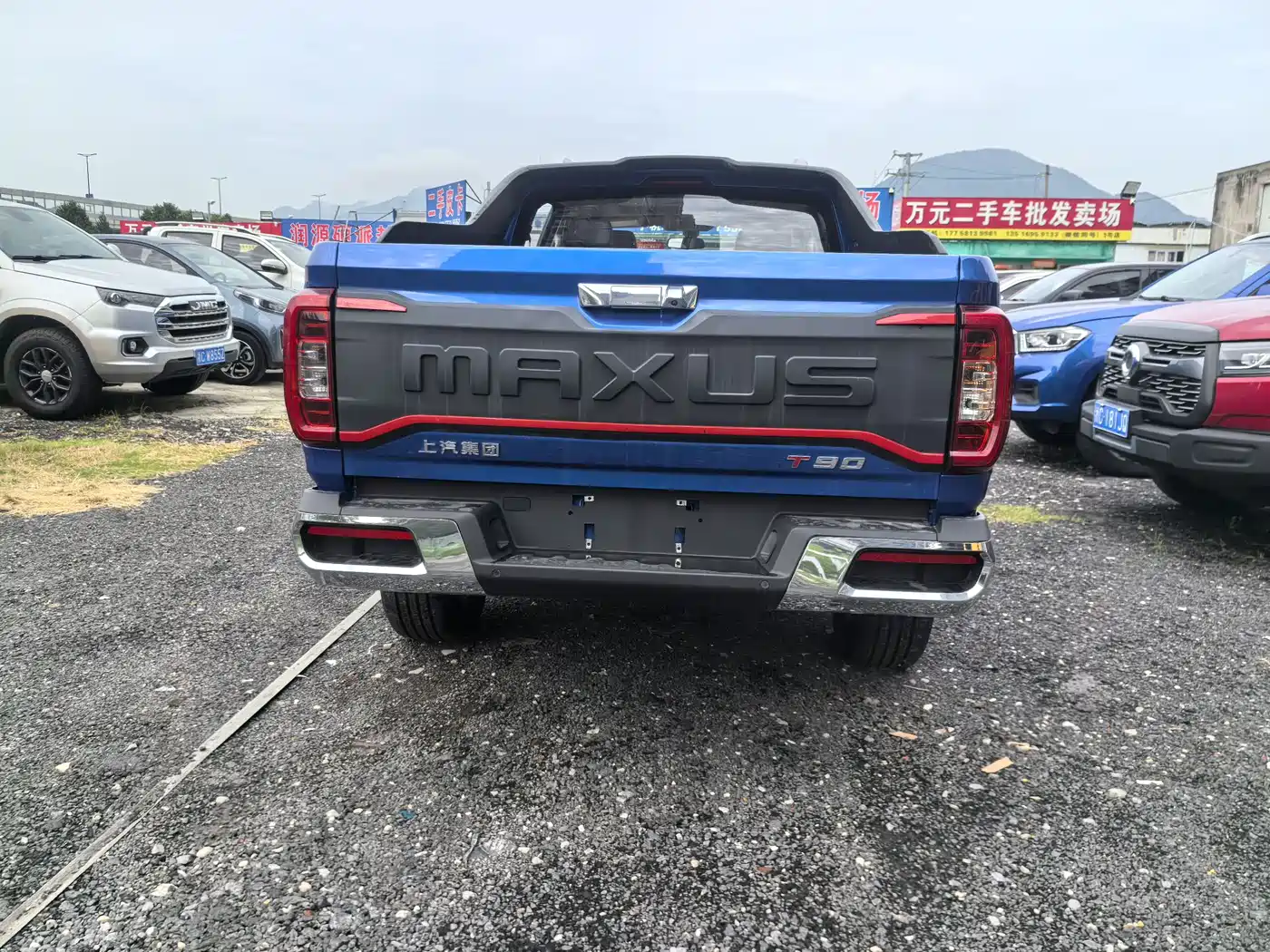 SAIC Maxus Maxus T90 2021 2.0T Single-Turbo Automatic 2WD High Chassis Comfort Long Cargo фото 5