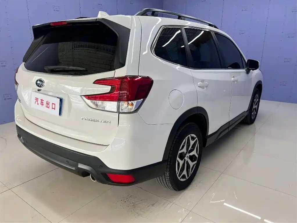 Subaru Forester 2022 2.0i AWD Luxury Edition with EyeSight фото 4