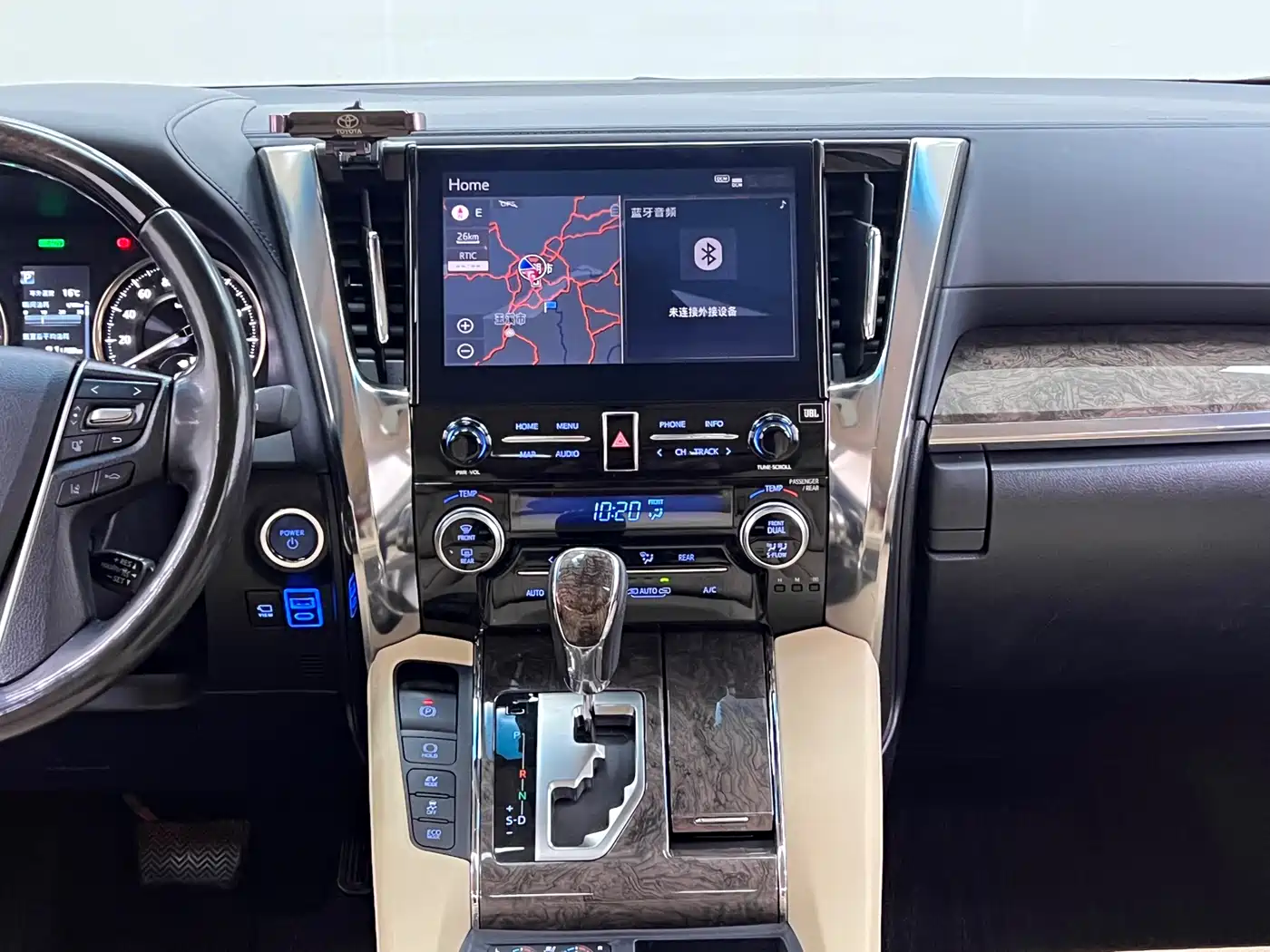 Toyota Vellfire 2021 Crown Hybrid 2.5L HV Premium Edition фото 28