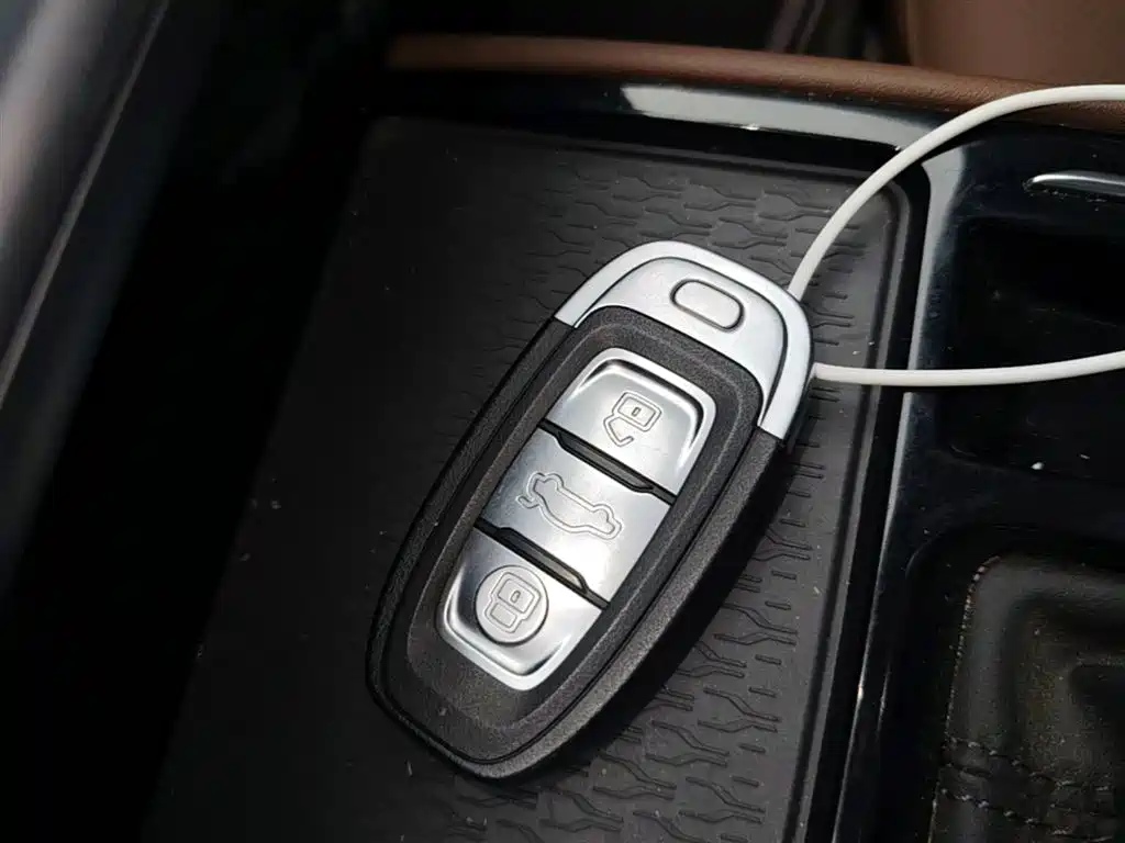 Hongqi E-QM5 2024 Model 610km PLUS фото 9