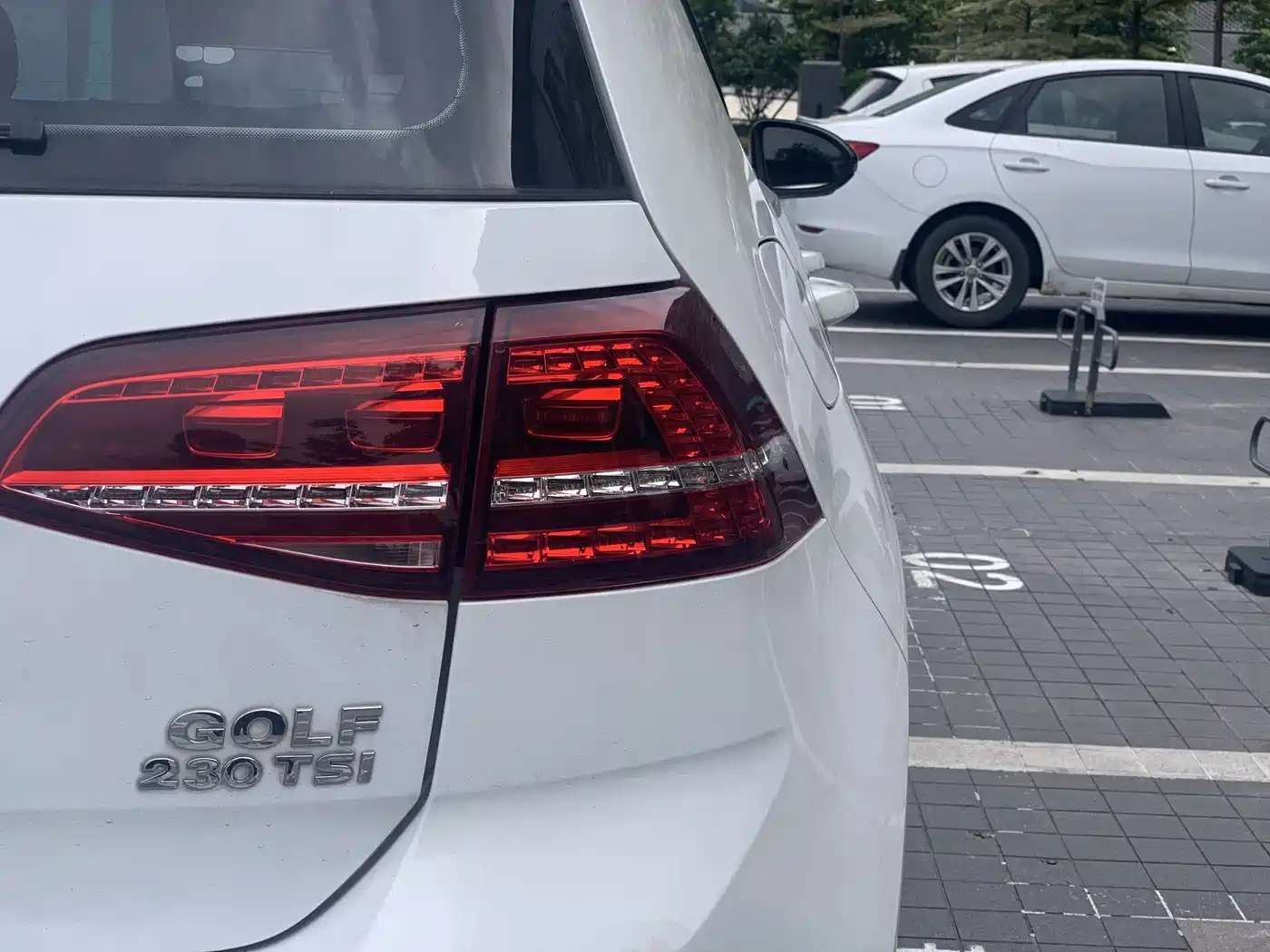 Volkswagen Golf 2016 230TSI Automatic Comfort фото 19