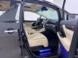 Фото 34 - Toyota Vellfire