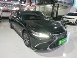 Фото 4 - Lexus ES