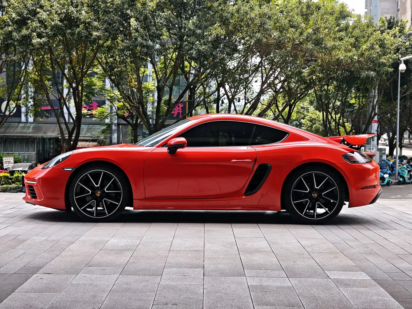 Porsche 718 2018 Cayman 2.0T фото 10