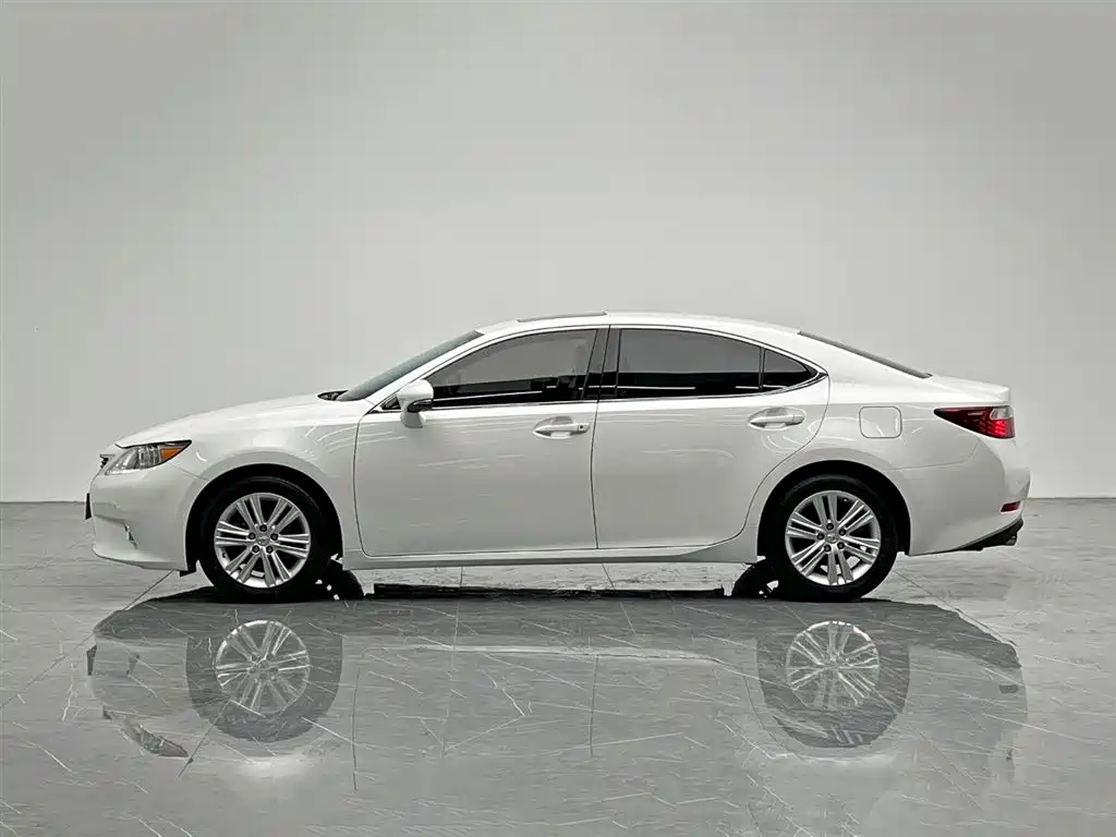 Lexus ES 2014 250 Elite Edition фото 3