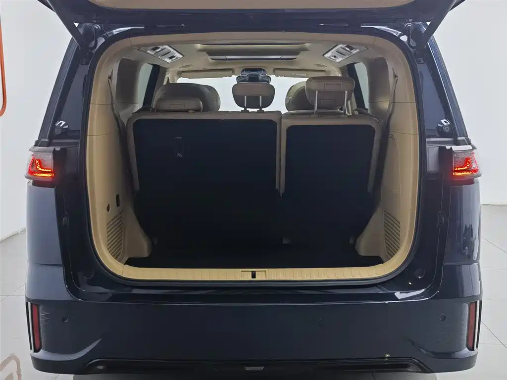 Voyah Auto Voyah Dreamer 2025 Model PHEV 4WD Premium QianKun Edition фото 16