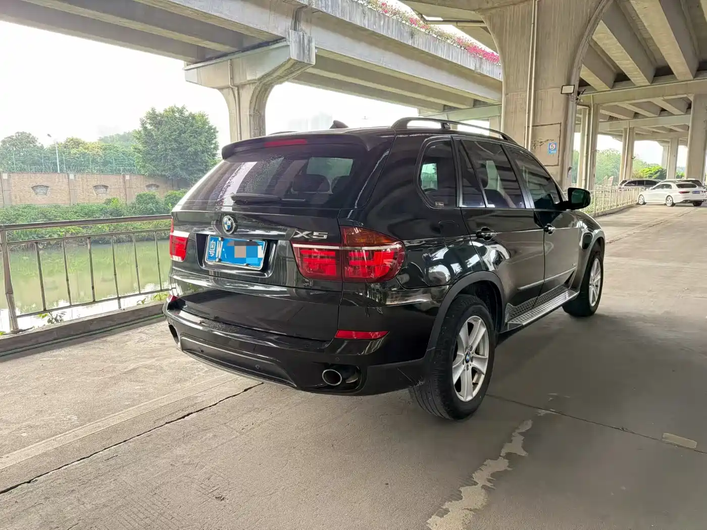 BMW X5 (Import) 2011 xDrive35i Luxury Edition фото 3