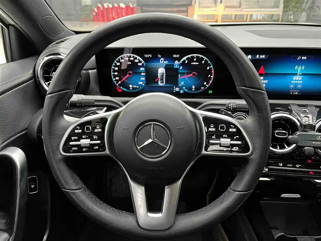 MERCEDES-BENZ A CLASS