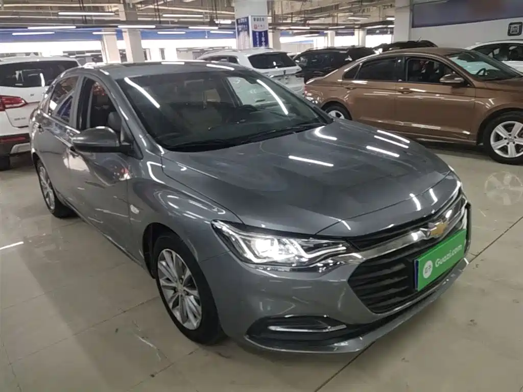 CHEVROLET CRUZE