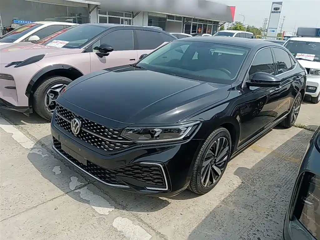 Volkswagen Passat 2022 330TSI Starlight Elite Edition