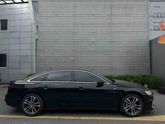 Audi A6L 2024 45 TFSI Premium Dynamic — фото 4