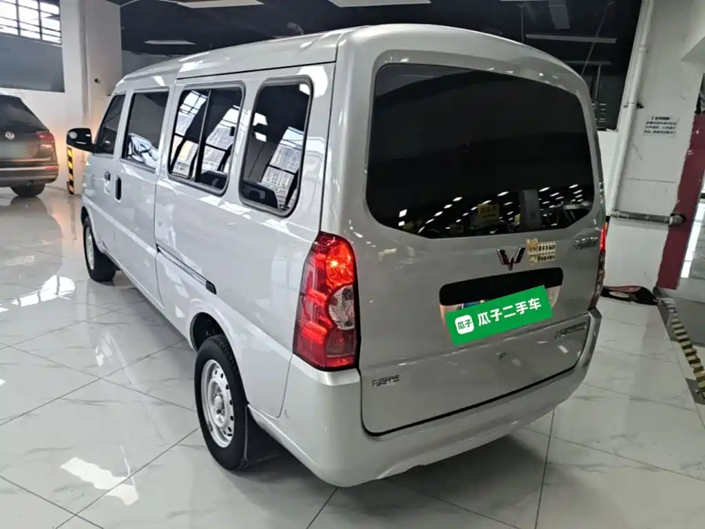 Wuling Motors Wuling Rongguang 2025 2021 1.5L Extended Standard AC Version L3C