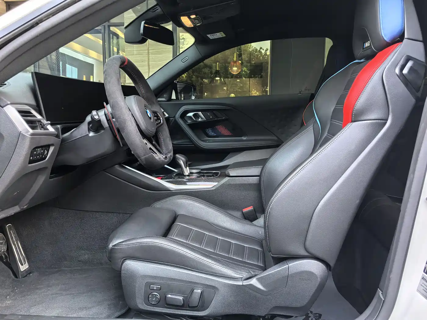 BMW M2 2024 M2 фото 7