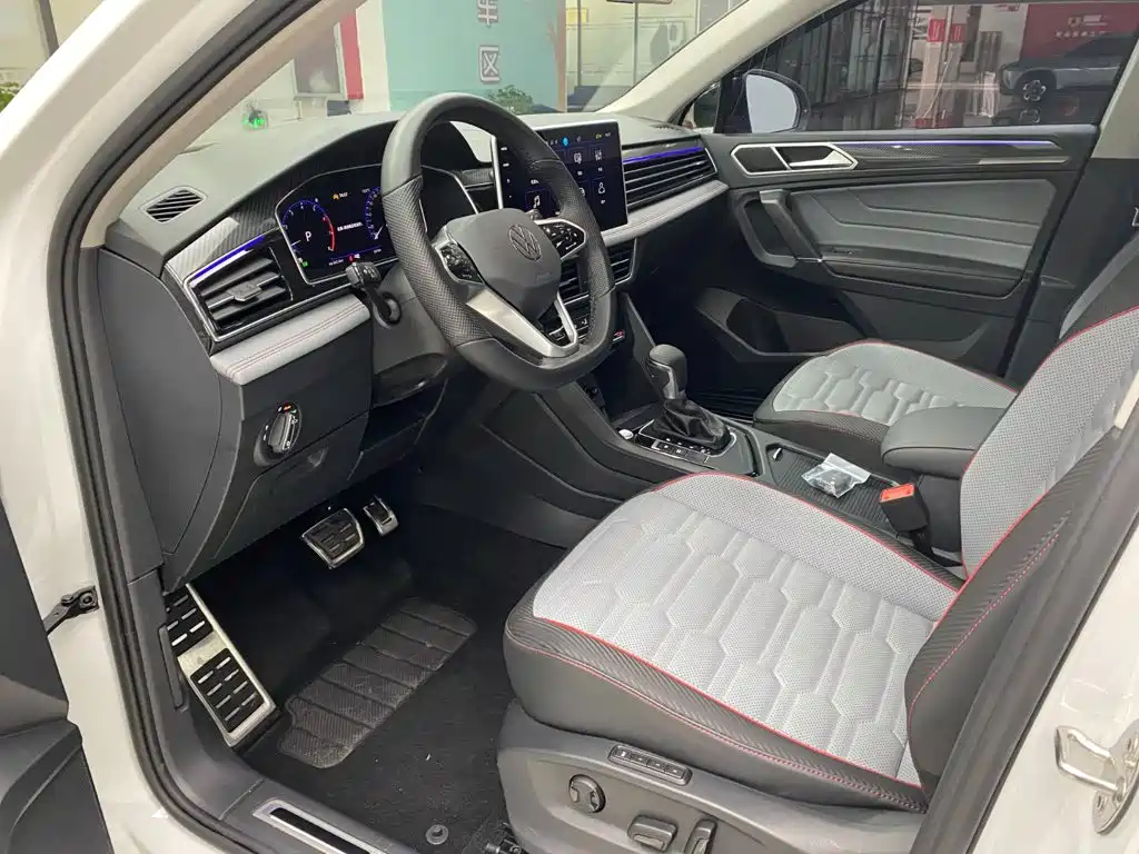 Volkswagen Tiguan X 2022 2023 Facelift 330TSI FWD Prestige Flagship