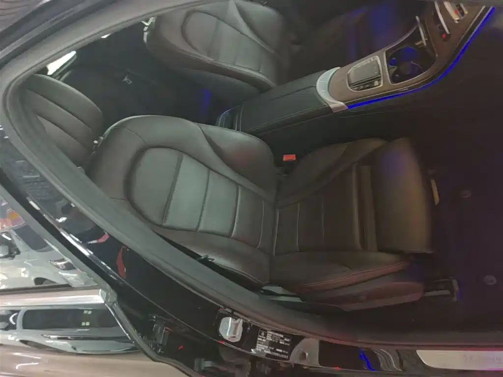 Mercedes-Benz GLC 2020 GLC 260 L 4MATIC Luxury фото 25