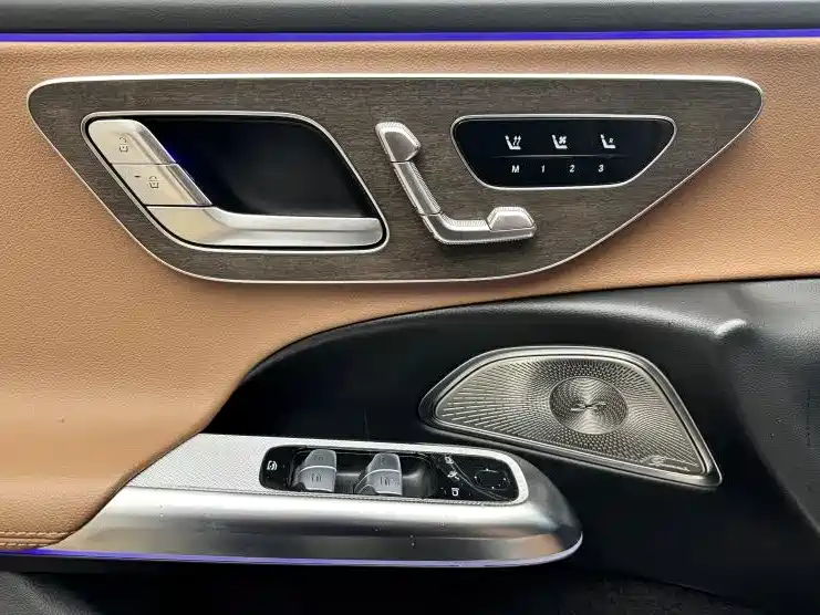 Mercedes-Benz E-Class 2024 Model E 300 L Luxury фото 13