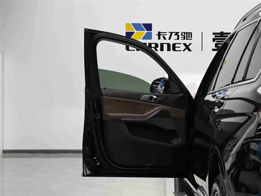 BMW X7 2022 xDrive40i Leading Luxury Package фото 5