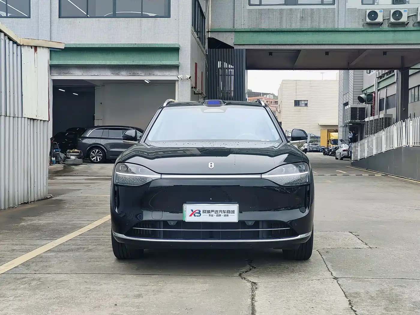 AITO Wenjie AITO M9 2024 Extended Range Ultra 42kWh 6-Seater фото 2