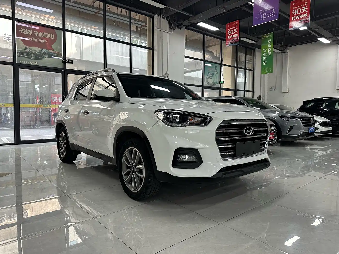 Hyundai Beijing Hyundai ix35 2019 2.0L Automatic 2WD Zhiyong·Smooth Enjoy China VI фото 3
