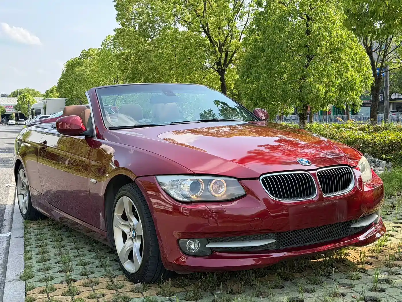 BMW 3 Series (Import) 2011 325i Convertible Coupe фото 3