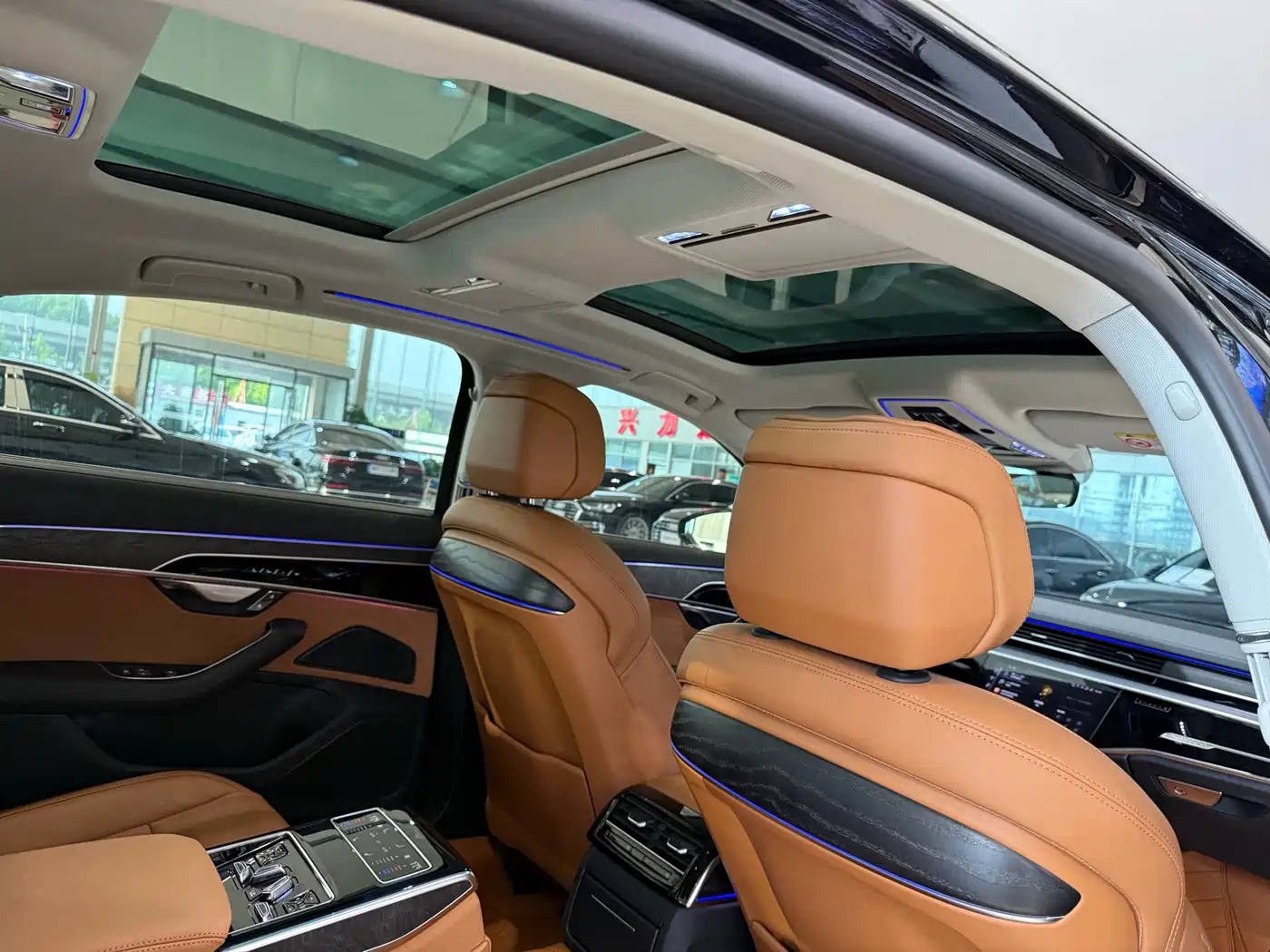 Audi A8 2024 Model A8L 45 TFSI quattro Luxury фото 9