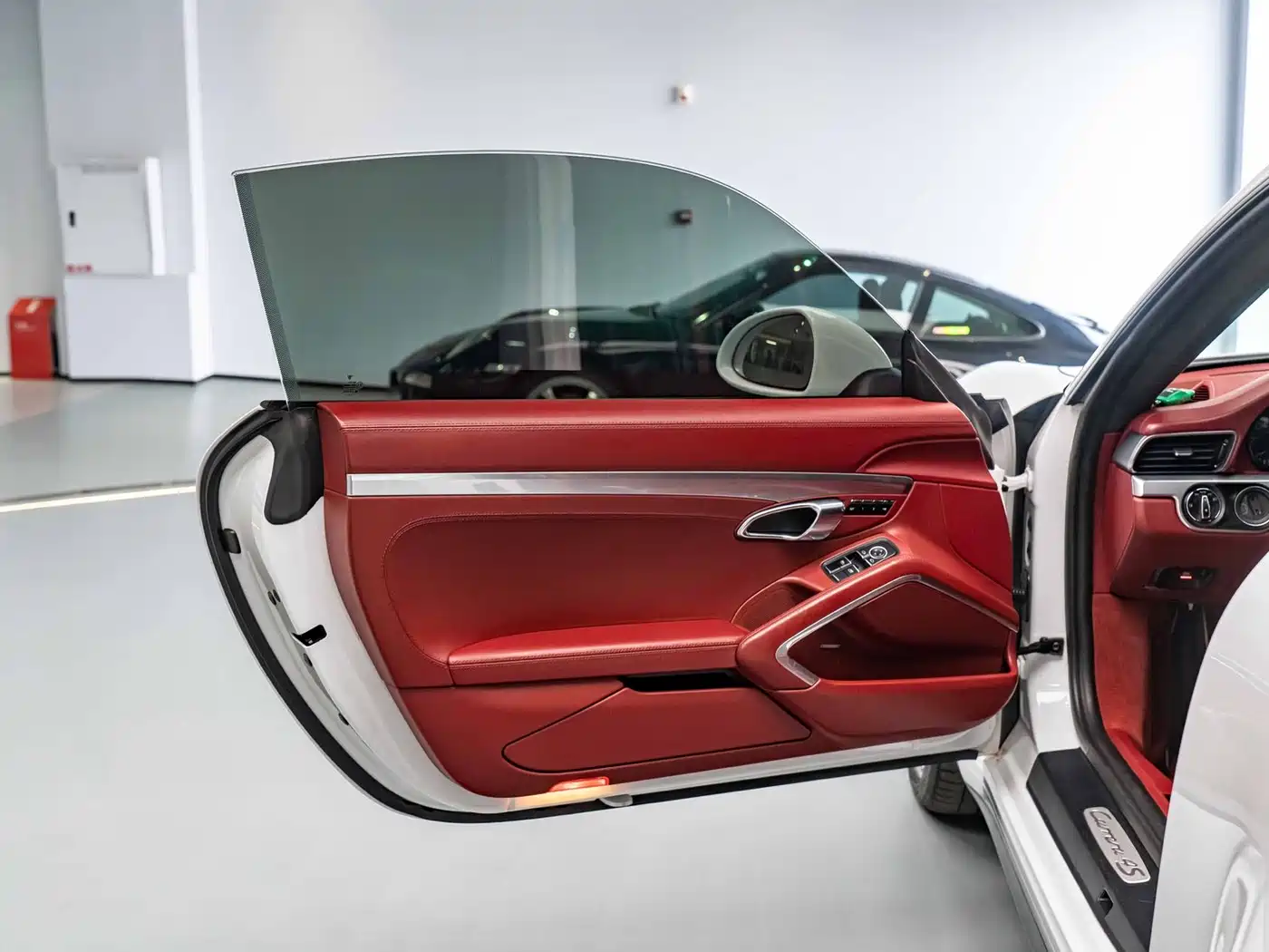 Photo 15 - Porsche 911