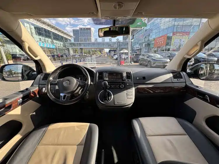 Volkswagen Multivan 2015 2014 2.0TSI AWD Executive