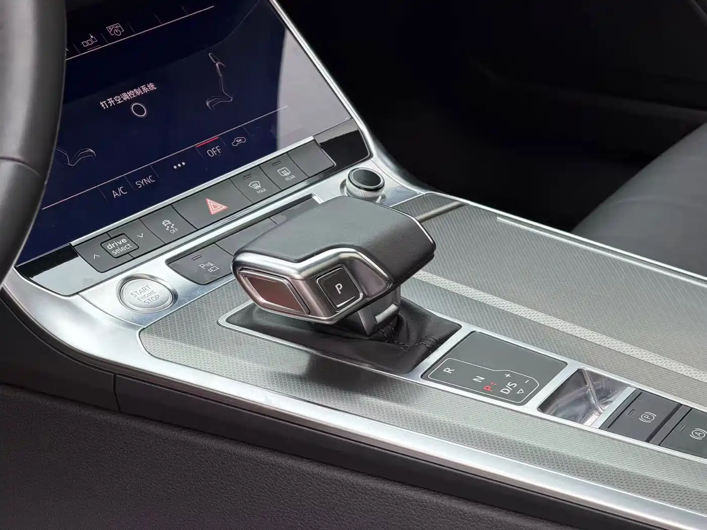 Audi A6L 2020 45 TFSI quattro Exclusive Elegance фото 15