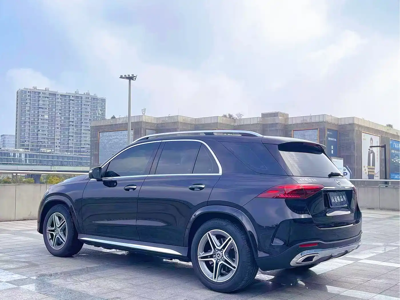 Mercedes-Benz GLE 2024 GLE 450 4MATIC Fashion фото 3