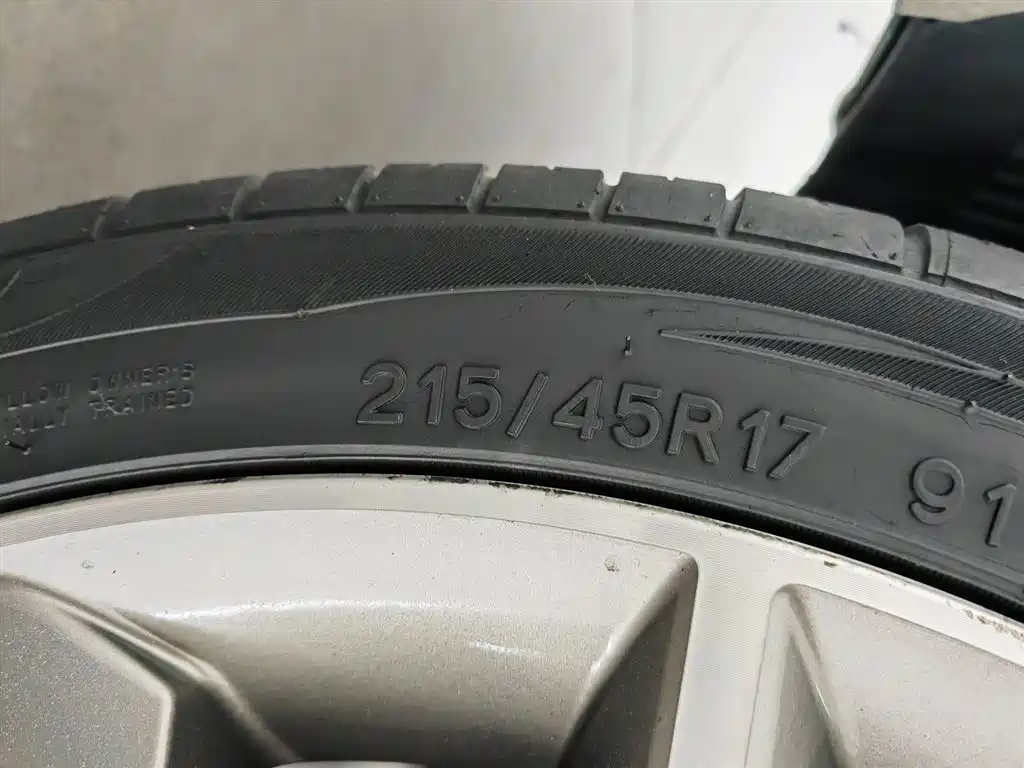 Hyundai Langdong 2015 1.6L Auto Exclusive фото 24