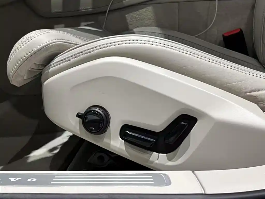 VOLVO S90 PLUG IN HYBRID