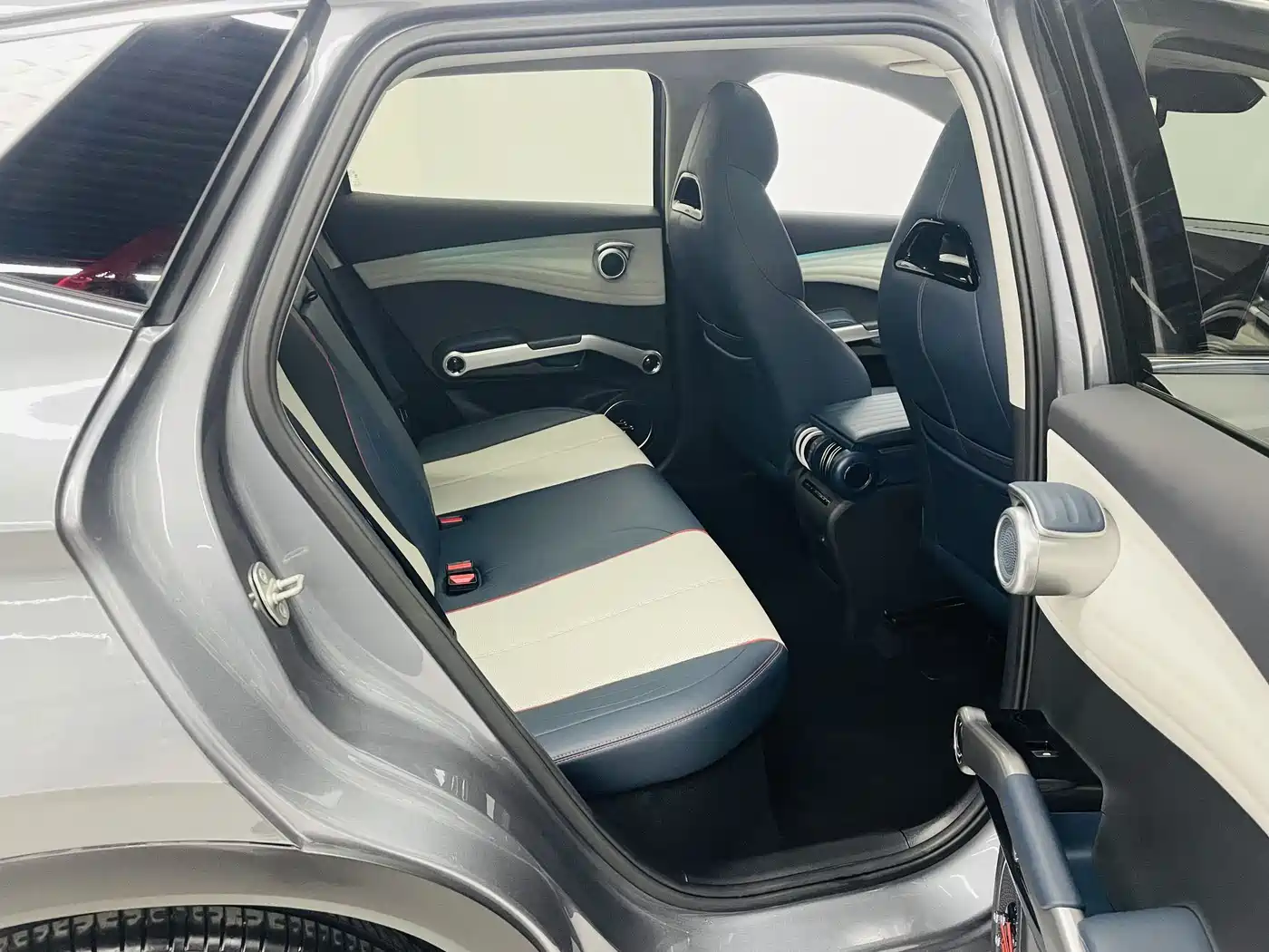 BYD Yuan PLUS 2022 430KM Premium фото 13
