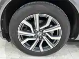 Фото 25 - Ford Explorer