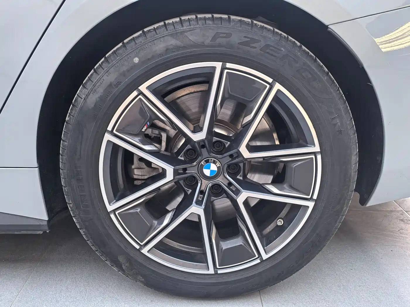 BMW I4