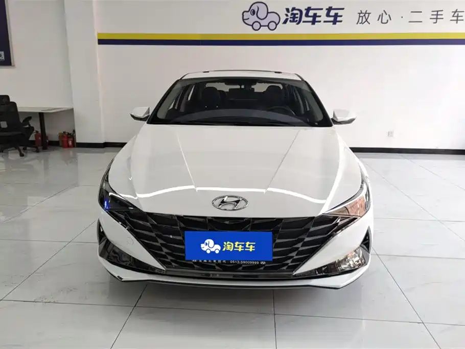 Hyundai Elantra 2022 1.5L CVT GLX Elite Edition фото 2