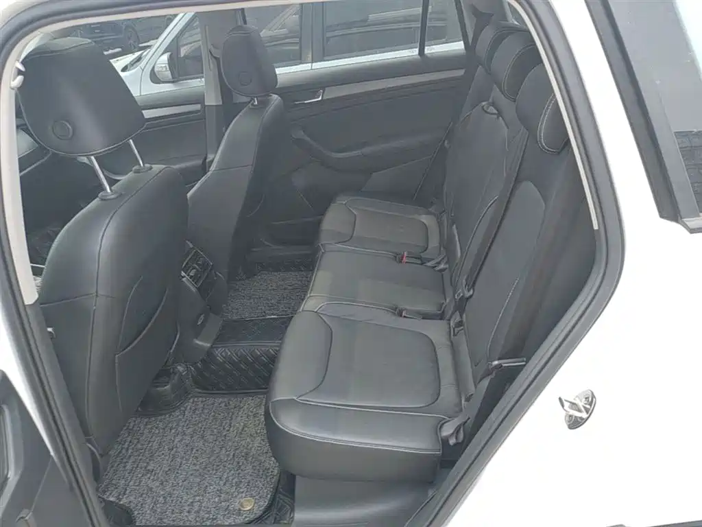 Škoda Kodiaq 2017 TSI330 5-seater 2WD Luxury Edition фото 16