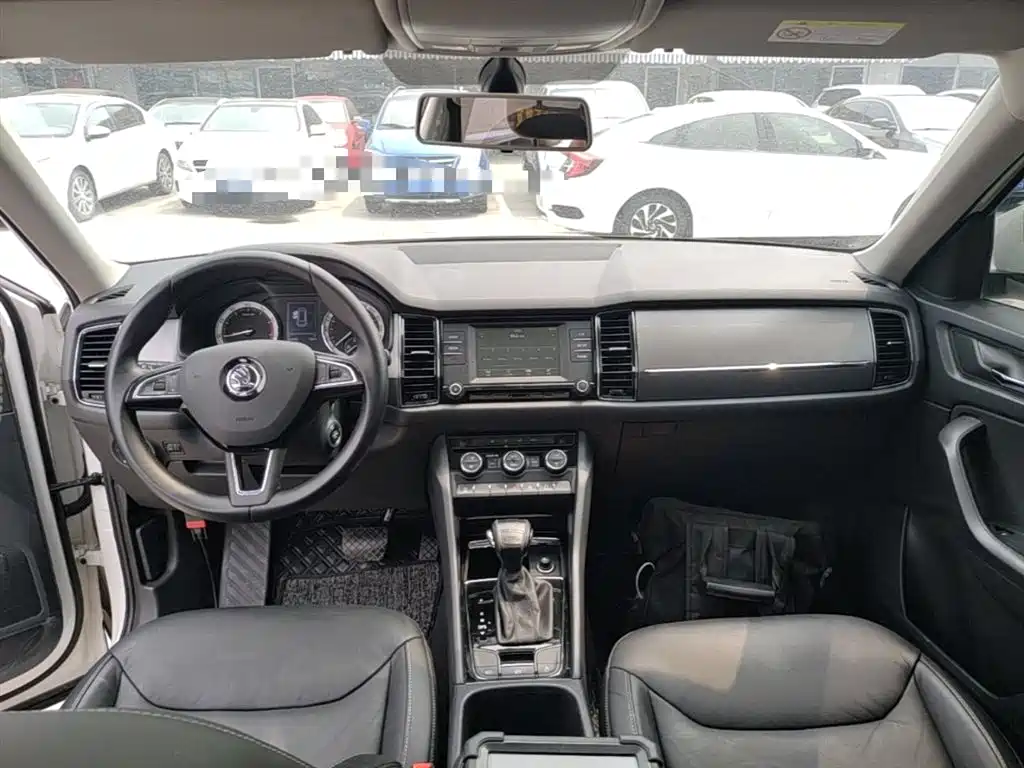 Škoda Kodiaq 2017 TSI330 5-seater 2WD Luxury Edition фото 9