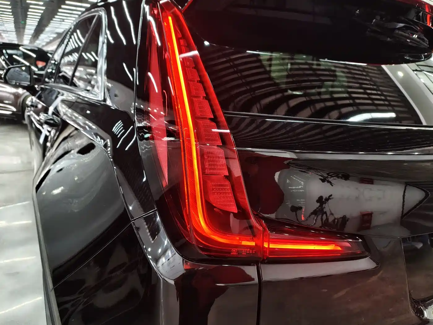 Cadillac XT4 2020 28T 2WD Technology фото 15