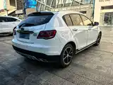 Фото 4 - Geely Emgrand