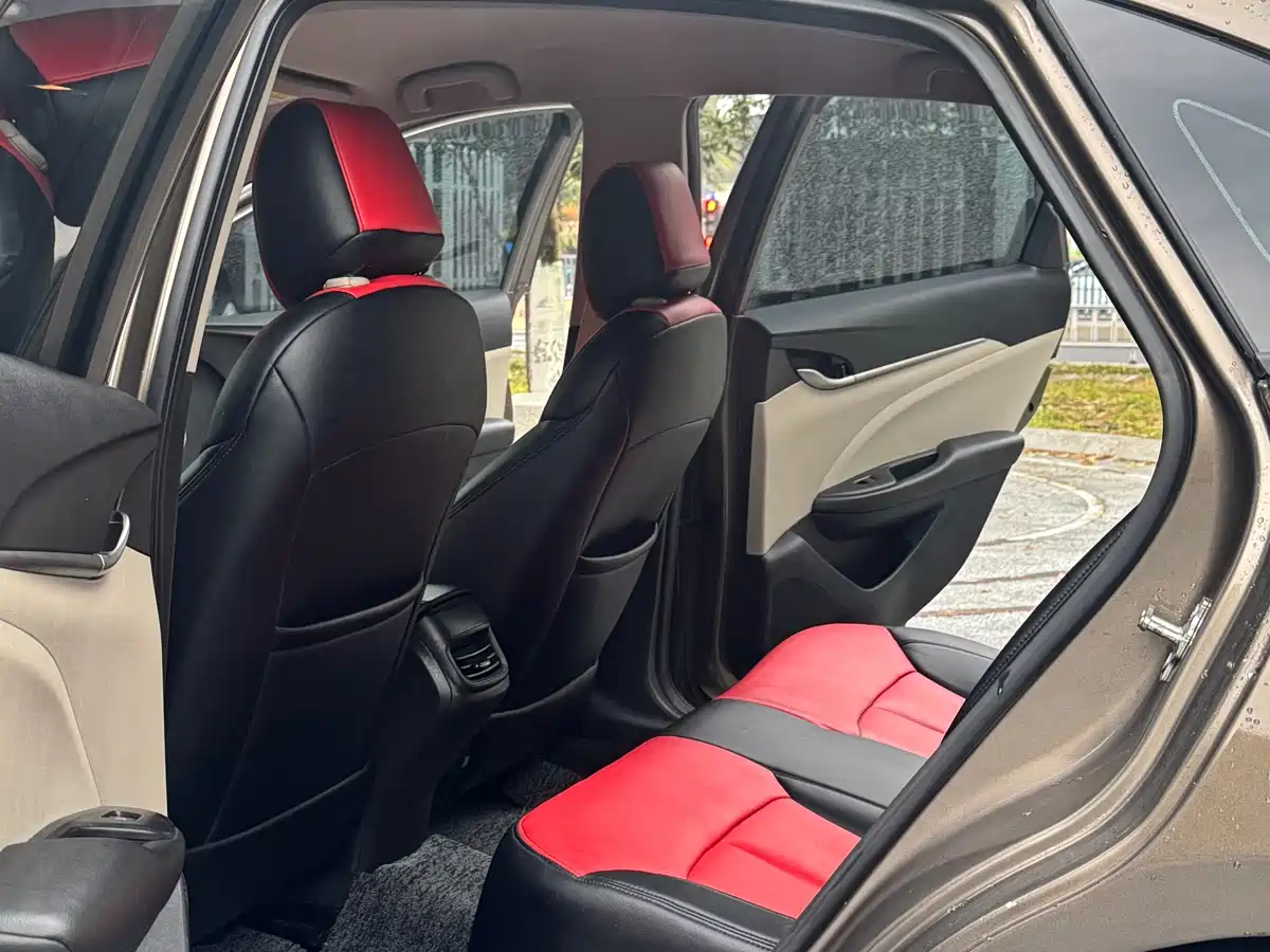 Buick Excelle 2015 15N Manual Luxury фото 18