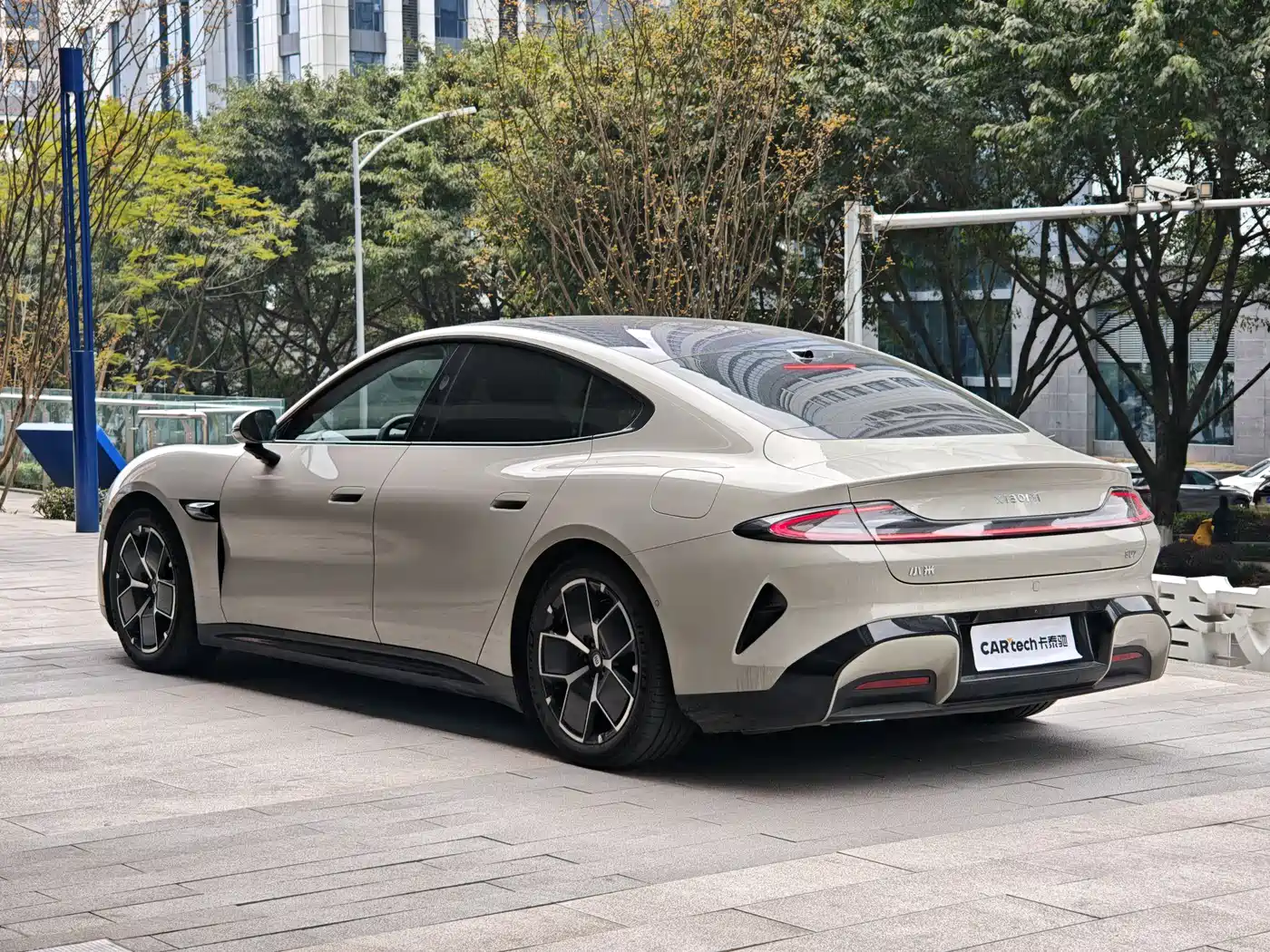 XIAOMI CAR XIAOMI SU7