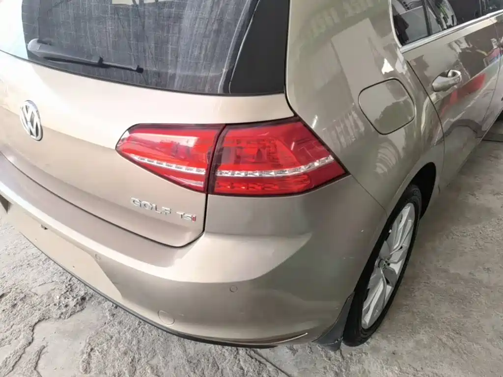 Фото 8 - Volkswagen Golf