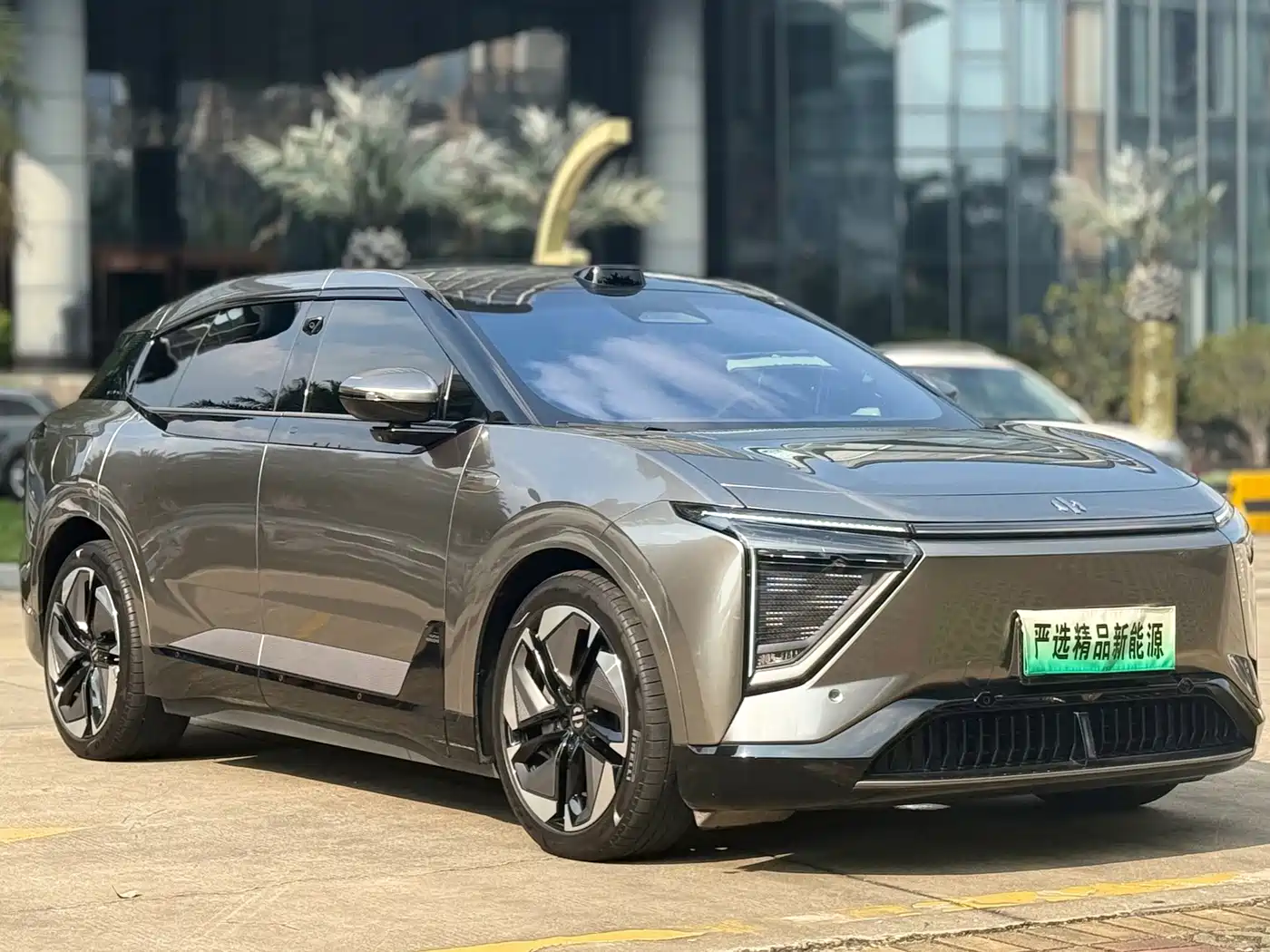 HiPhi Y 2024 2023 765km Flagship Edition