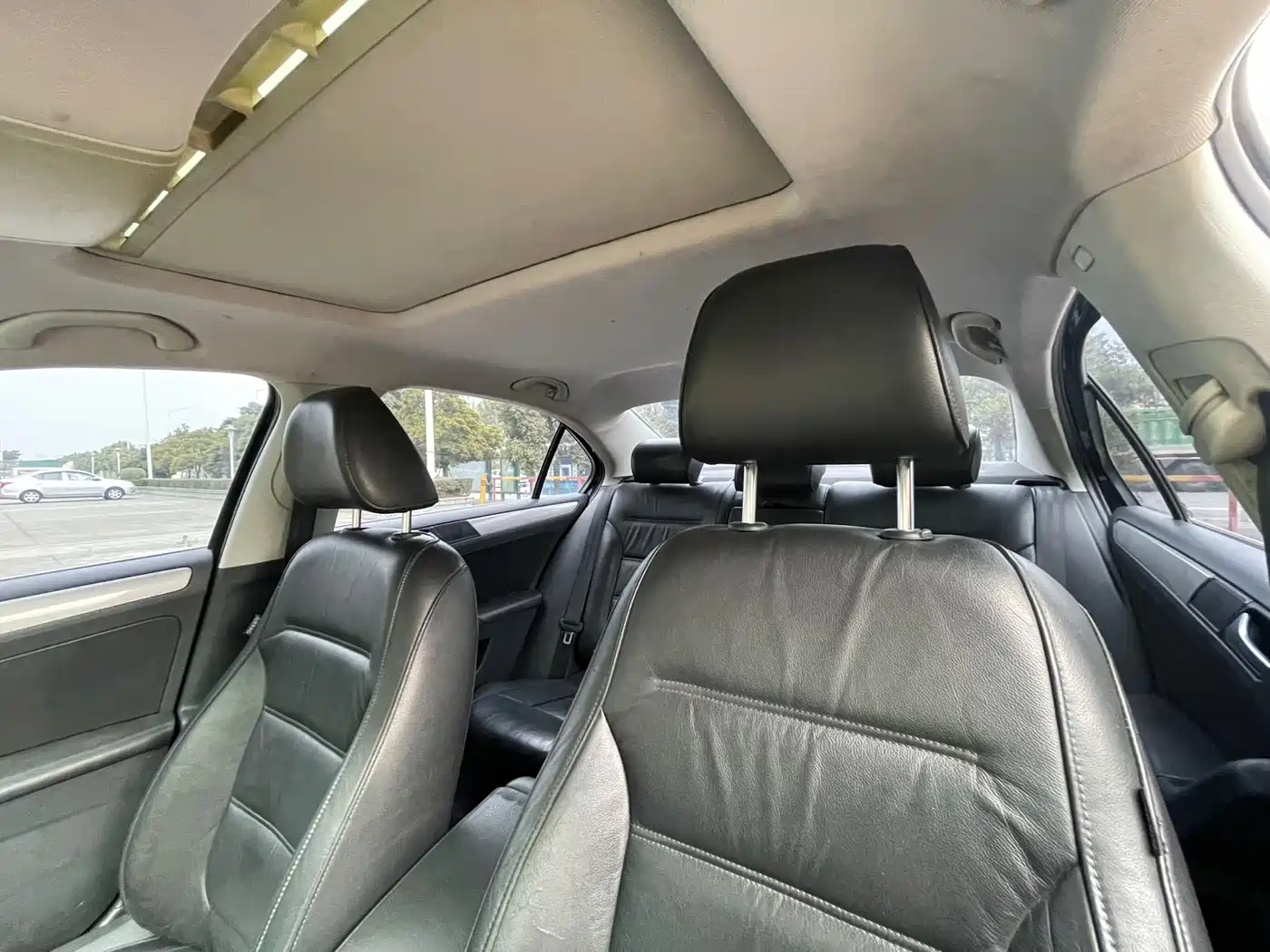 Фото 9 - Volkswagen Sagitar