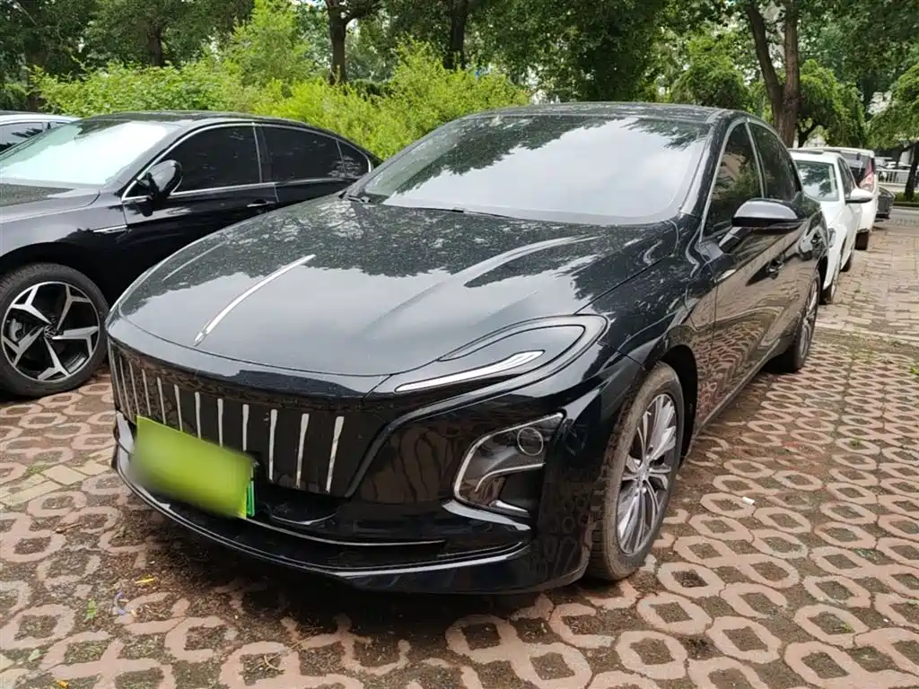 Hongqi E-QM5 2022 431km Charging Enjoyment Edition