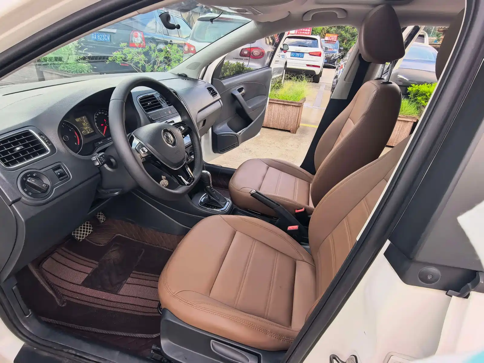 Фото 4 - Volkswagen Polo