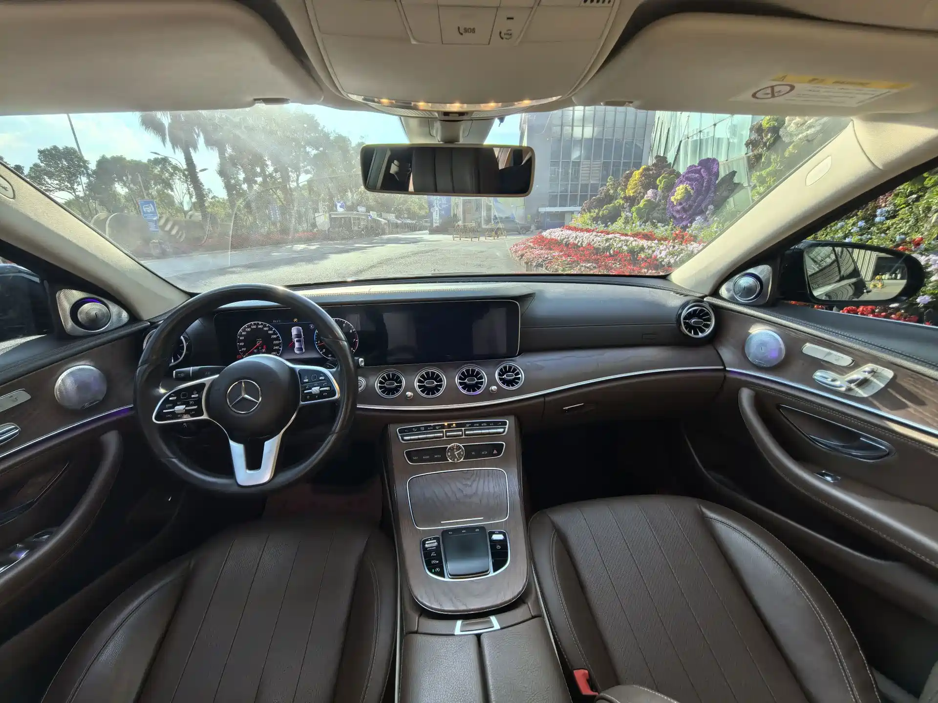 Фото 6 - Mercedes-Benz E-Class