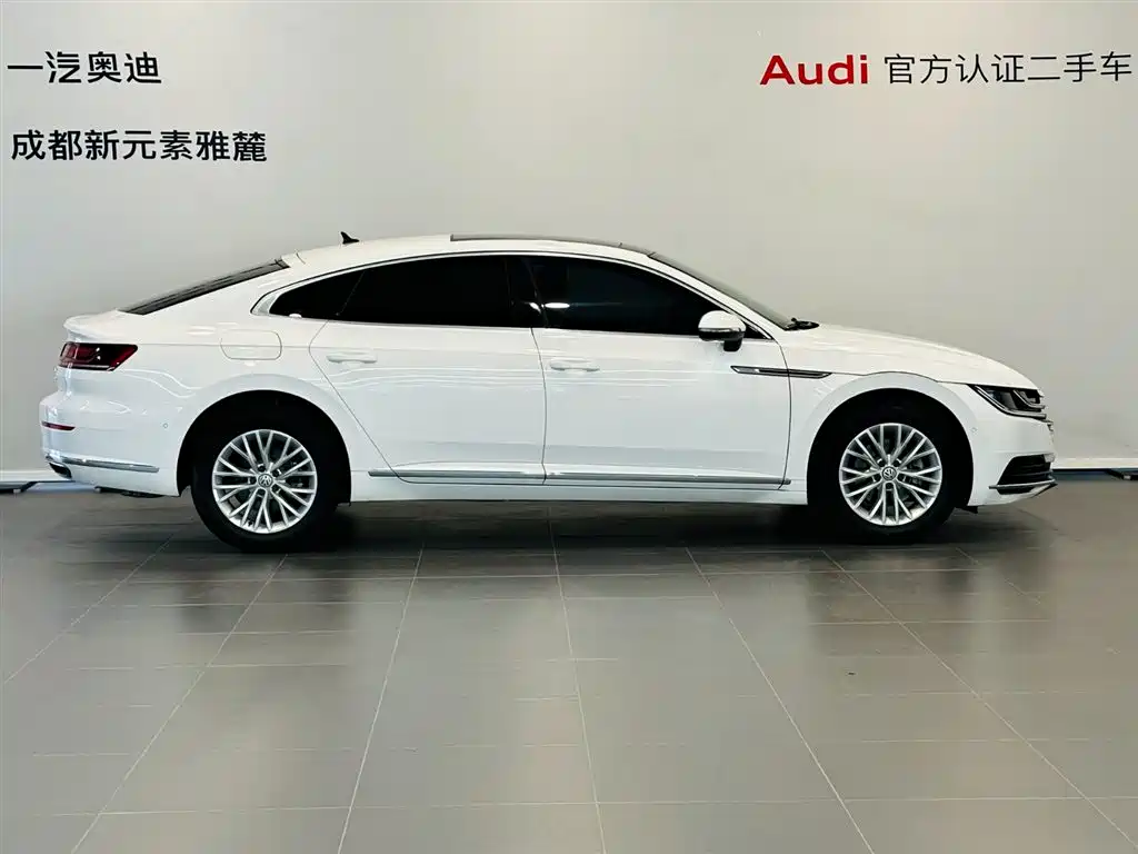 Volkswagen FAW-Volkswagen CC 2019 330TSI Charm Edition China VI фото 3
