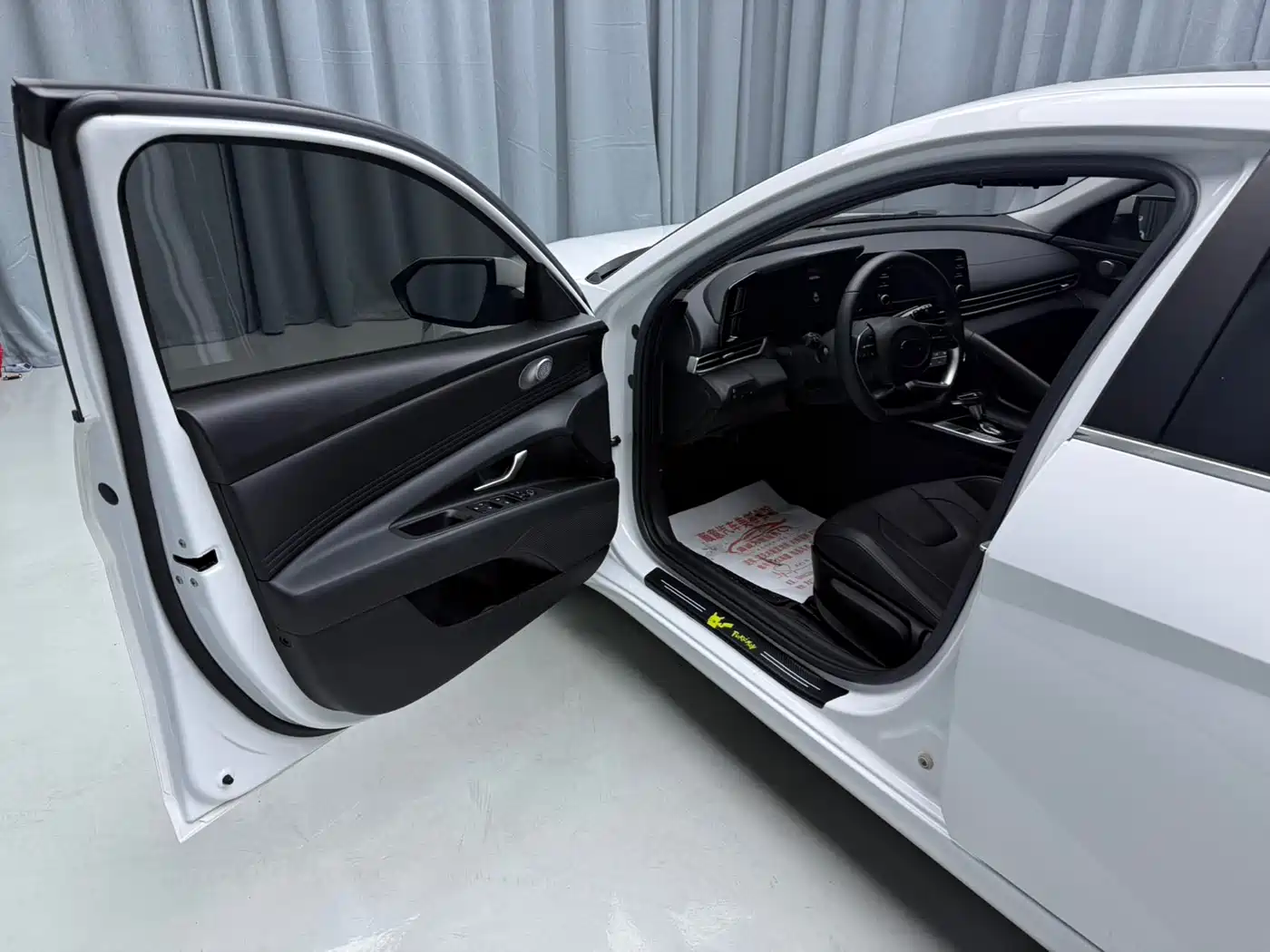 Hyundai Elantra 2022 1.5L CVT GLX Elite Edition фото 11